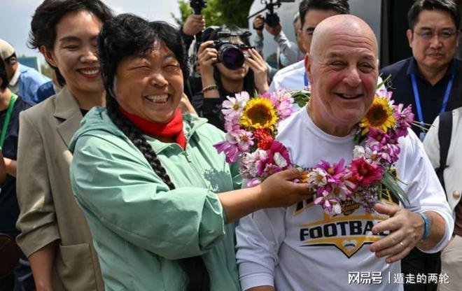 陈伟霆自曝进组某项目十几天被换角,本人表示“记仇不太好,但恩情记一辈子”